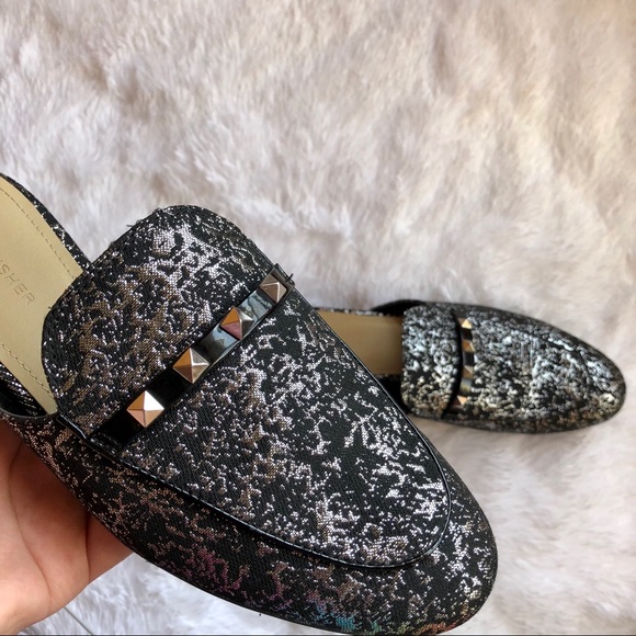 SALE/Marc Fisher Studded Silver/Black MetallicMule - Picture 3 of 4